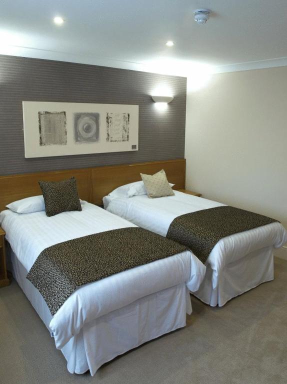 The Barns Hotel Cannock Rum bild